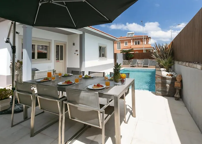 Pool & Charm * オビドス